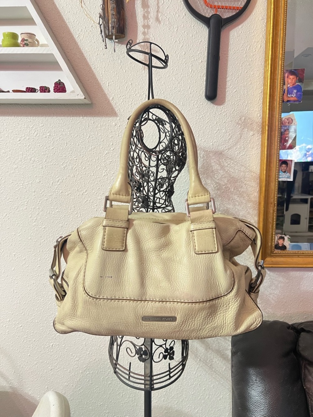 Michael Kors Beige Leather - Picture 9 of 12